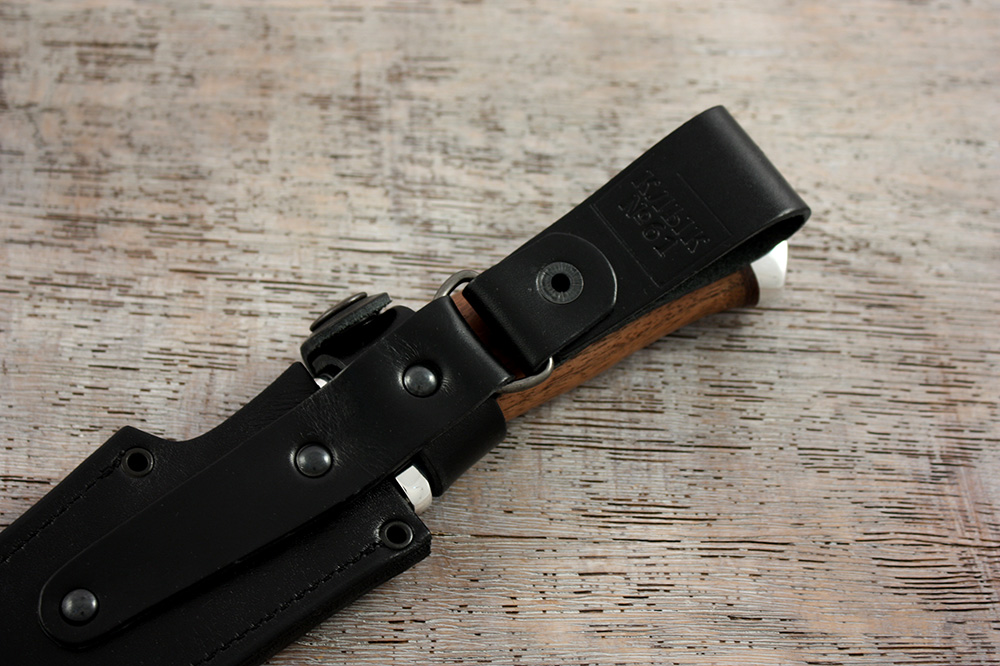 Нож "Клык" (дерево), 100*13